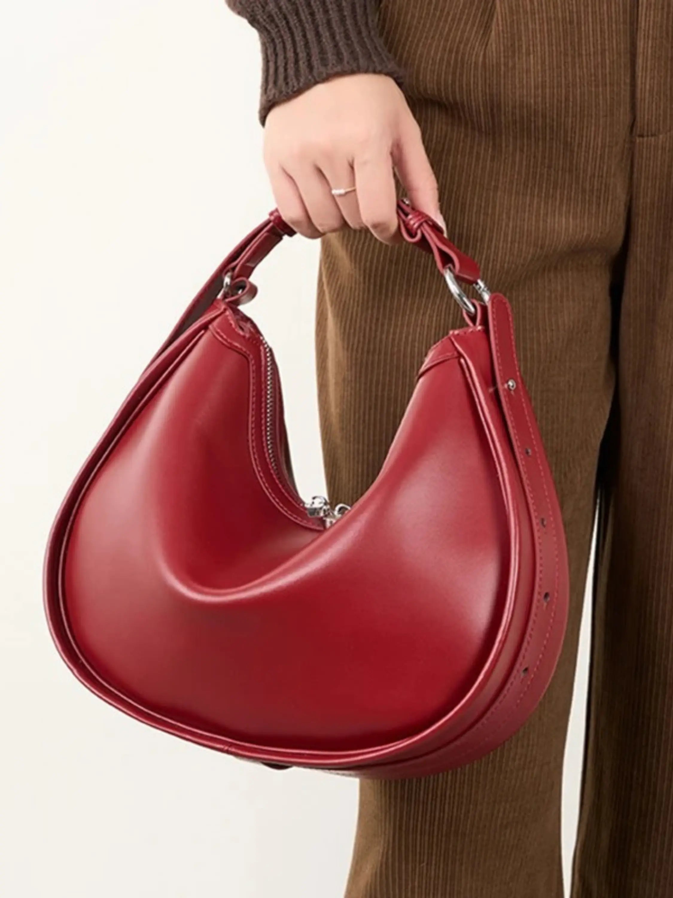 Alya | Chic Women's Crescent Handbag