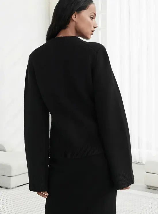 Adell | Elegant Women's Knit Cardigan with Wooden Buttons