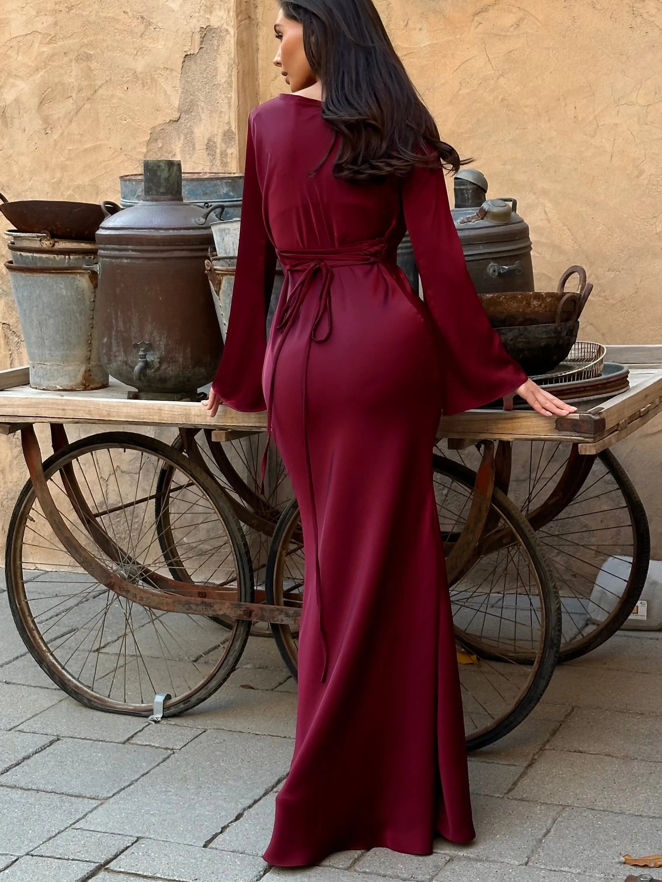 Leda | Elegant Women's Bell Sleeve Maxi Dress