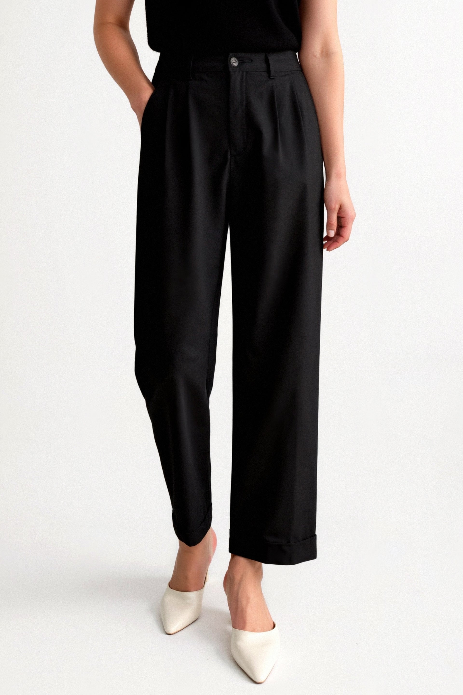 Rebeca Pleated Trousers | Elegant & Versatile for Adults