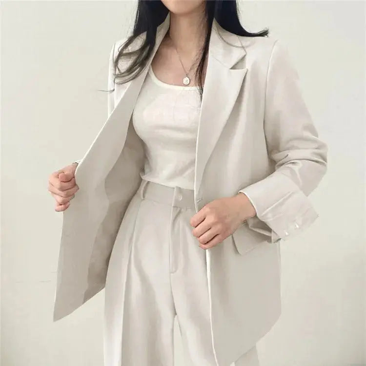 Abby | Women's Notched Lapel Blazer & Tailored Trousers Suit Set