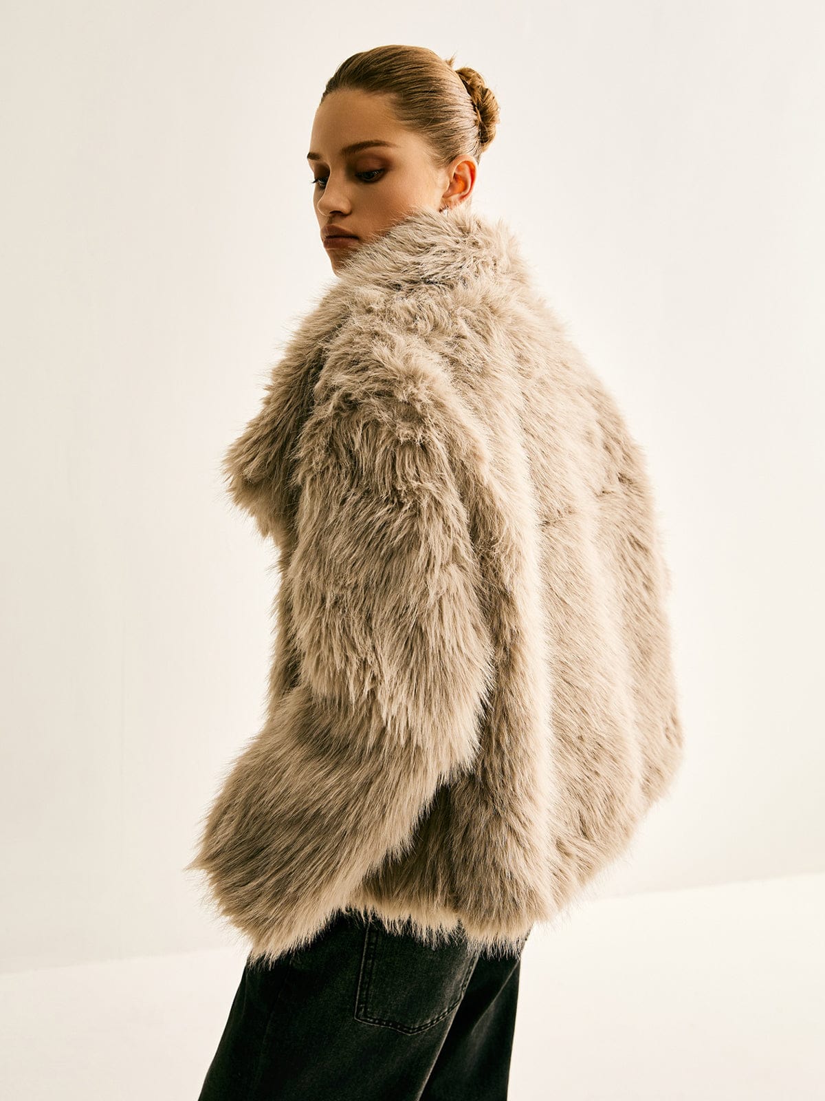 Vernetta | Women Faux Fur Jacket