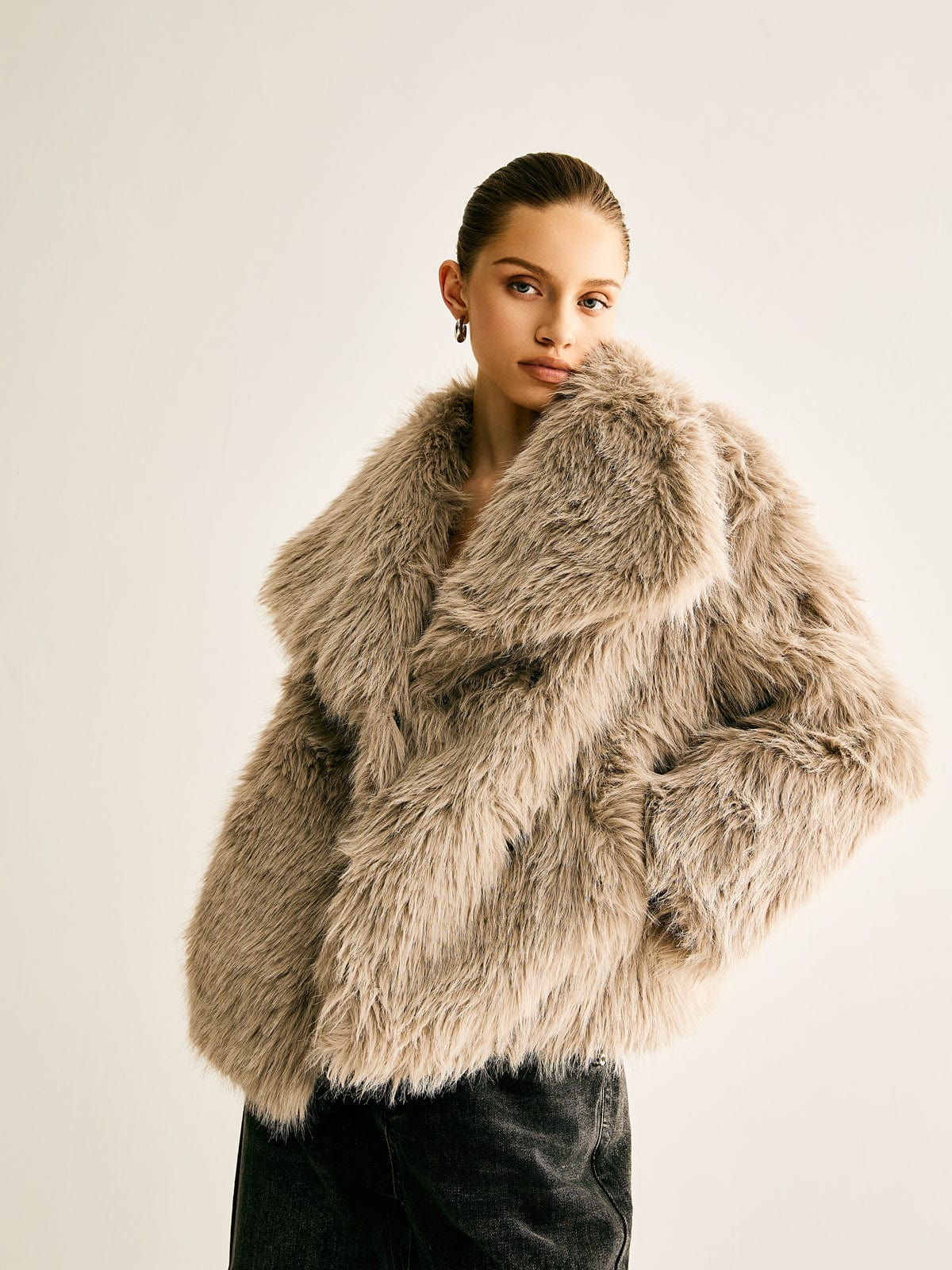 Vernetta | Women Faux Fur Jacket