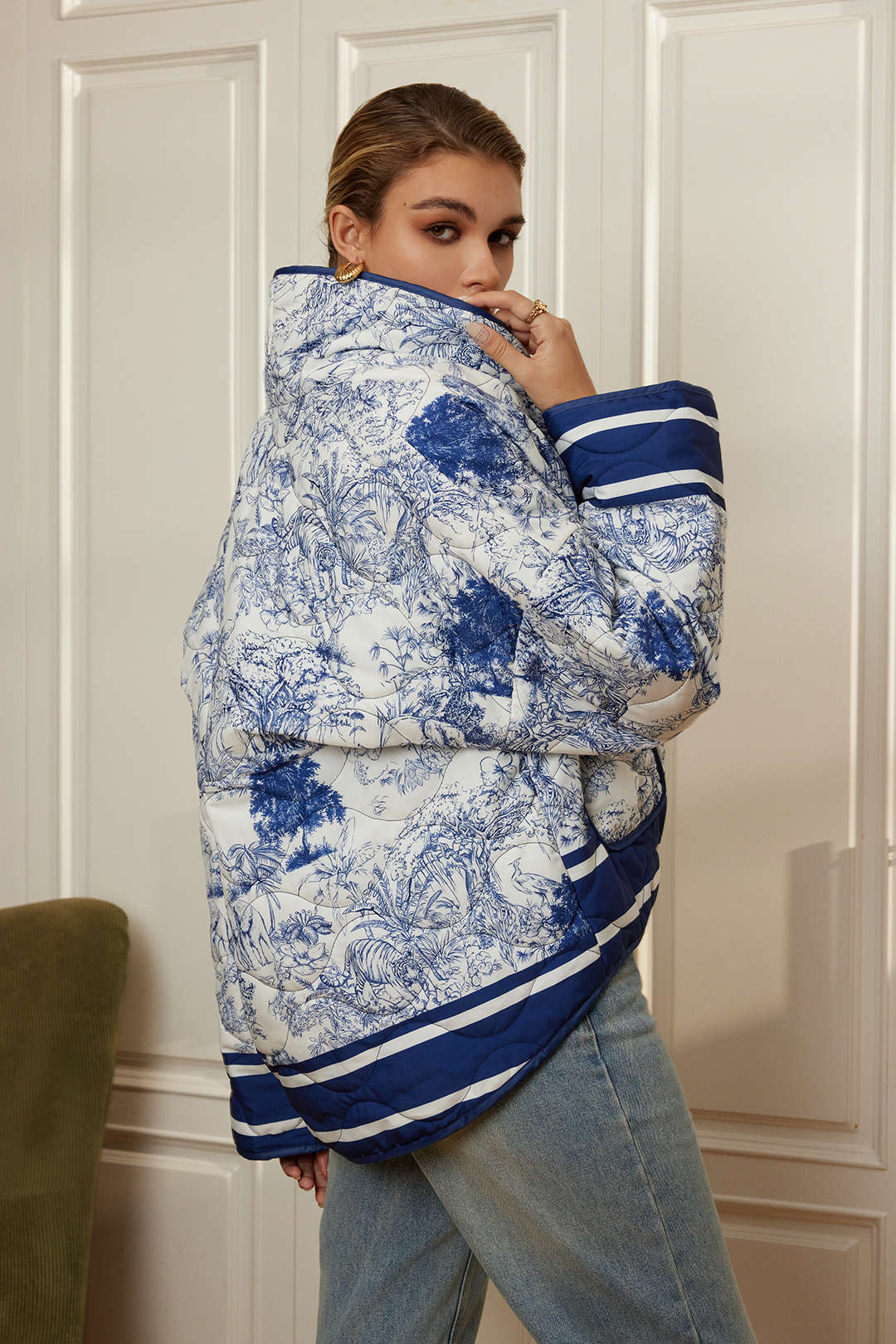 Yessenia | Women's Oriental Print Cropped Jacket