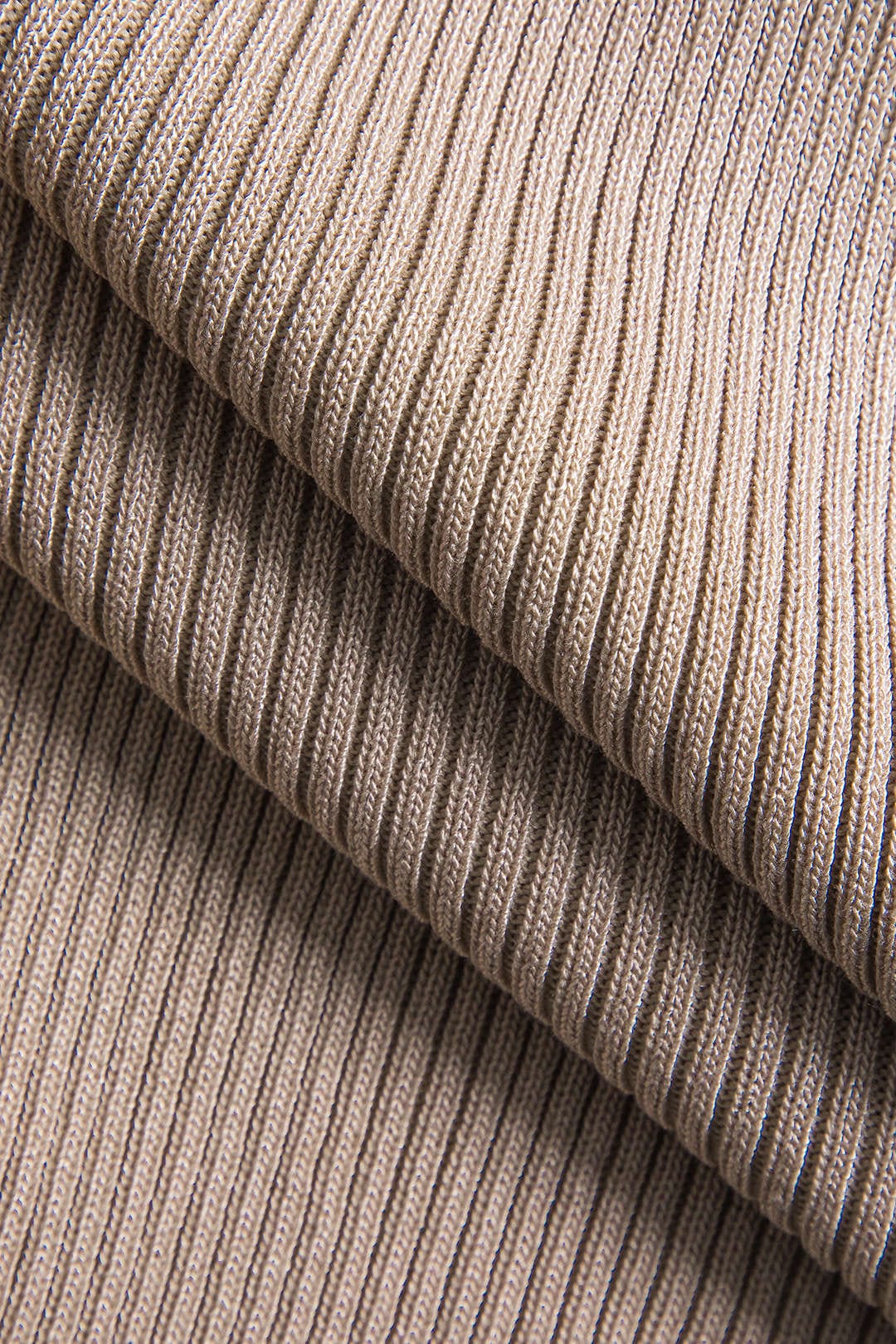 Walter Ribbed Twist-Detail Knit Set | Chic Women's Two-Piece Outfit